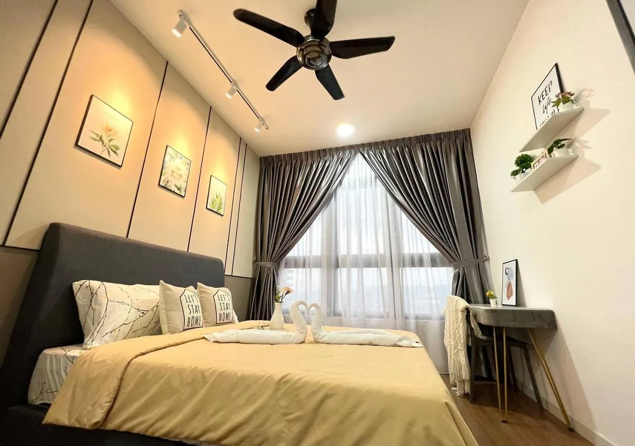 3Br / 9 Pax / Sunway Velocity / Mrt / Lrt Apartment Kuala Lumpur
