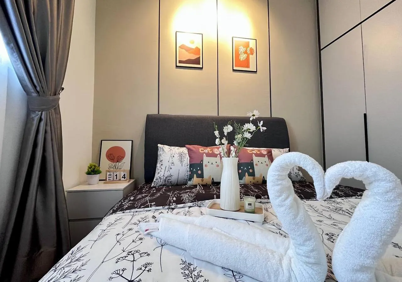 3Br / 9 Pax / Sunway Velocity / Mrt / Lrt Apartment Kuala Lumpur