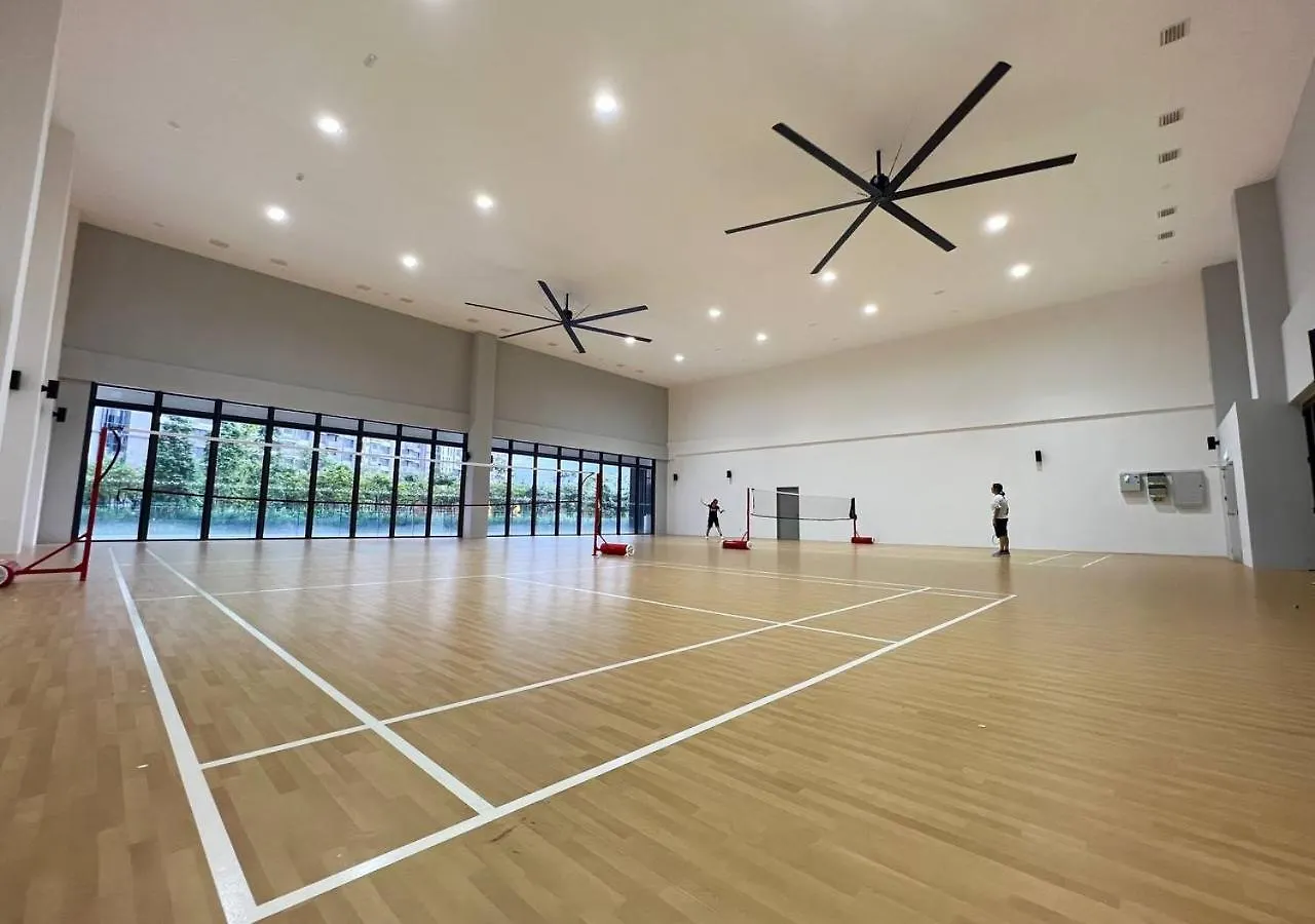 3Br / 9 Pax / Sunway Velocity / Mrt / Lrt Apartment Kuala Lumpur Malaysia
