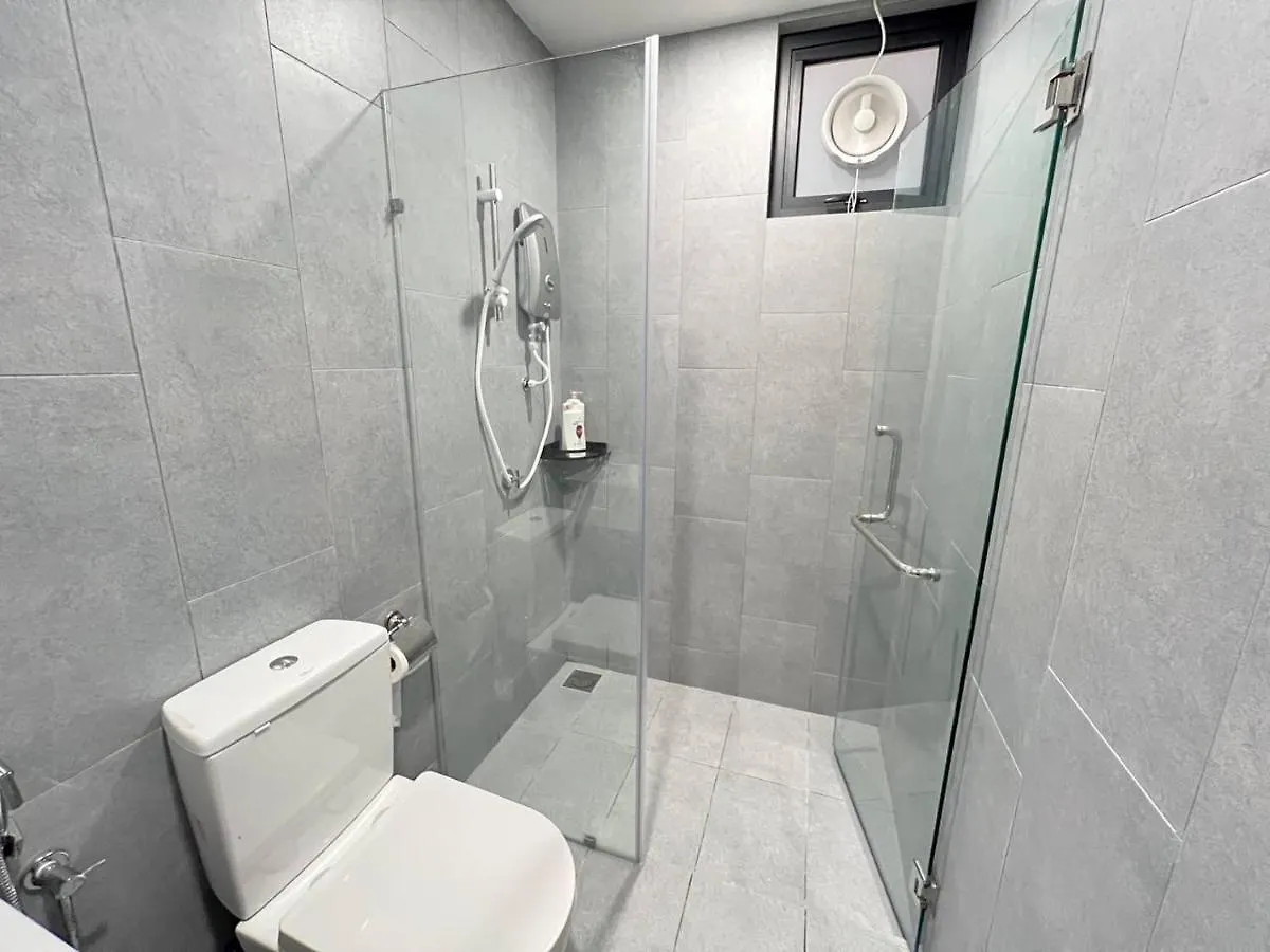 3Br / 9 Pax / Sunway Velocity / Mrt / Lrt Apartment Kuala Lumpur